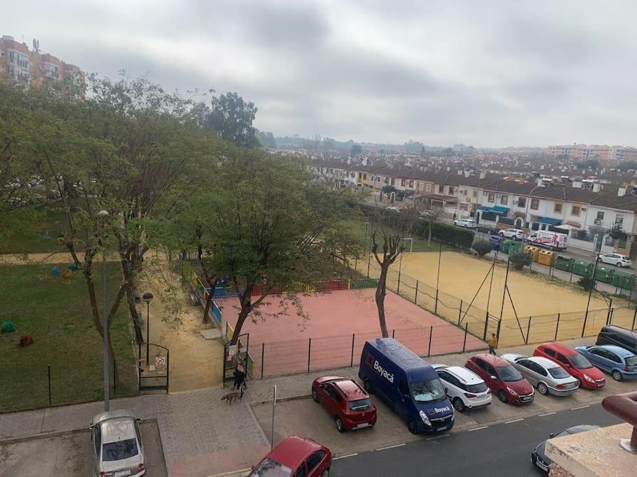 Appartamento Vistas Desde Montequinto Dos Hermanas Esterno foto